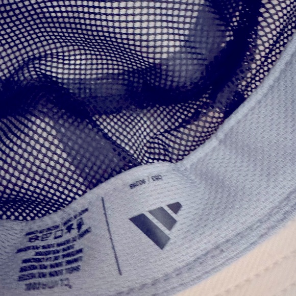 NWT adidas  white Bucket Hat main image 8